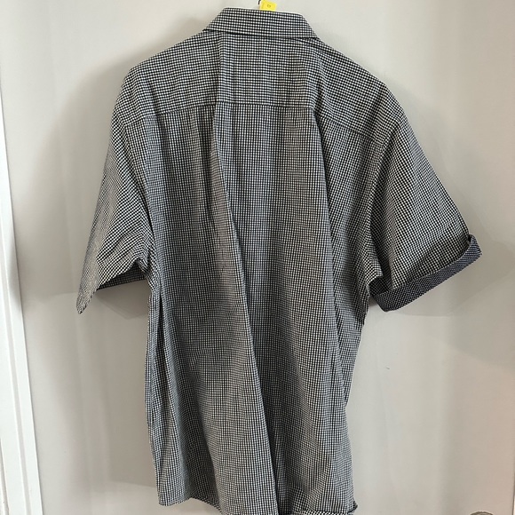 Bugatchi Men Short Sleeve Button Up Classic Fit - Large - Picture 2 of 7